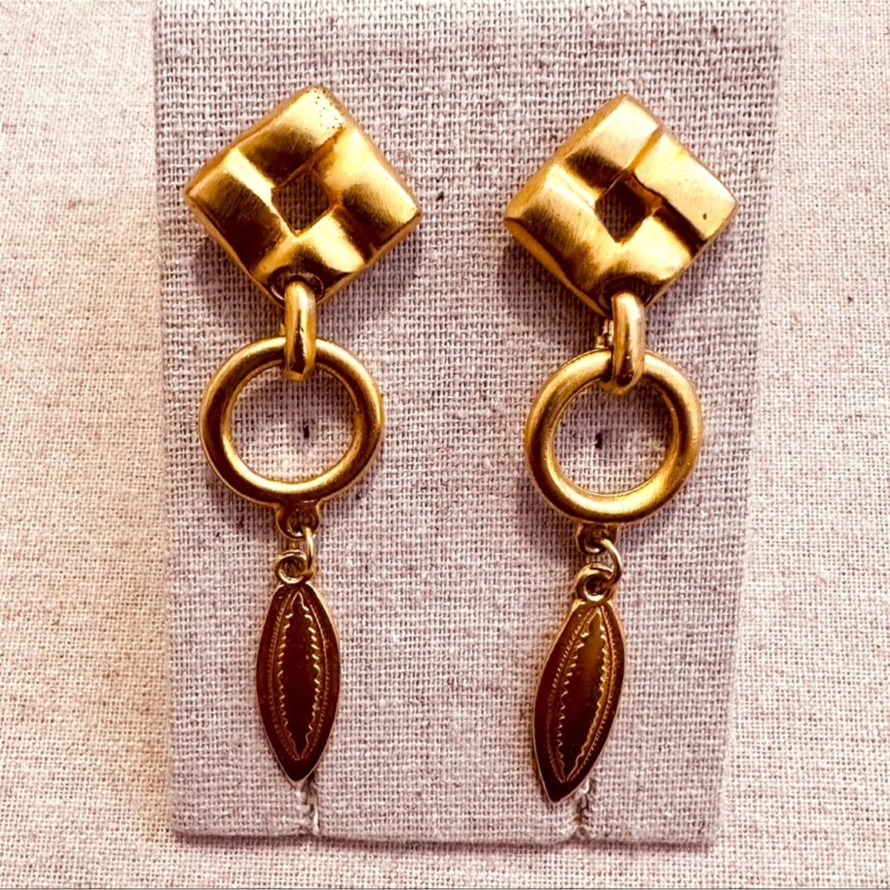 Vintage | Earrings | Statement